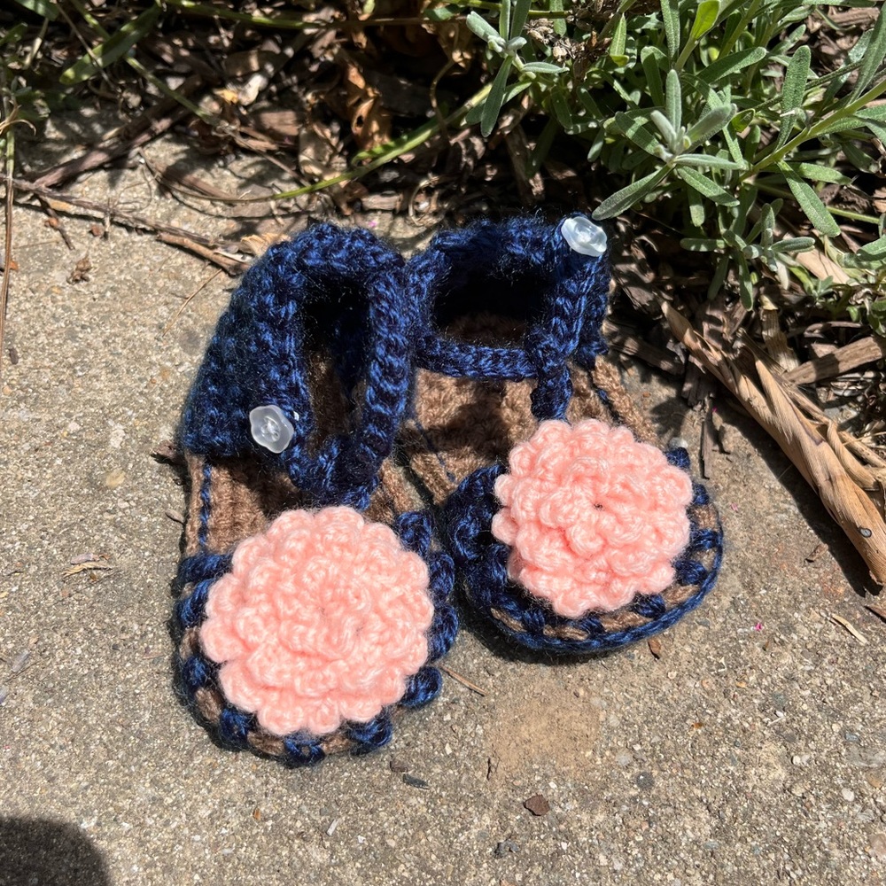 Handmade crochet blue baby girl sandals with pink flower size 3-6 months. New